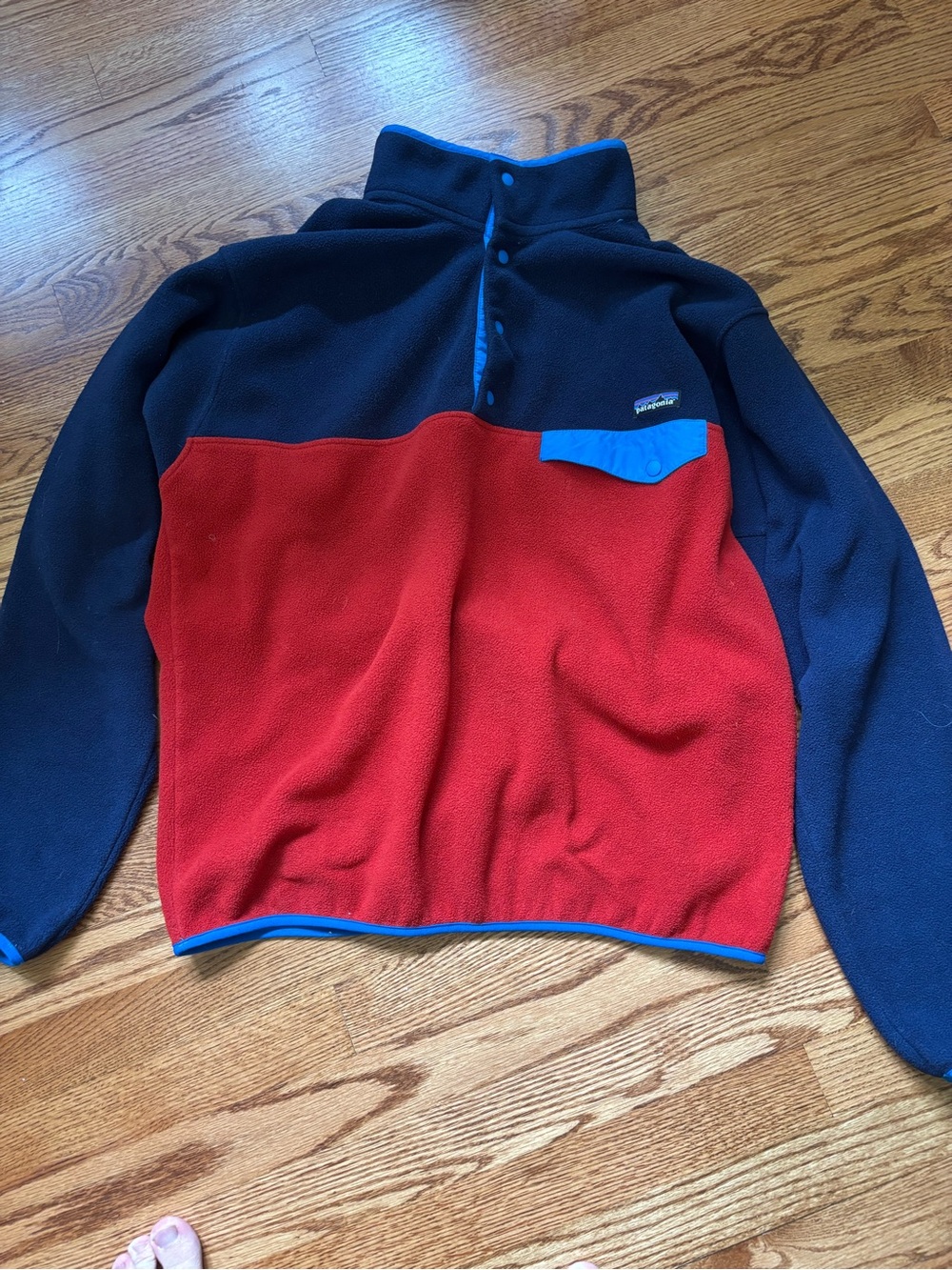 Patagonia Men’s Two-Tone Navy and Red Snap-Front Synchilla Fleece Pullover